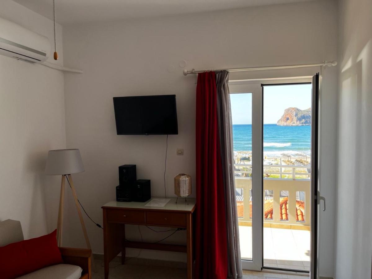 Michael Apartments Agia Marina Esterno foto